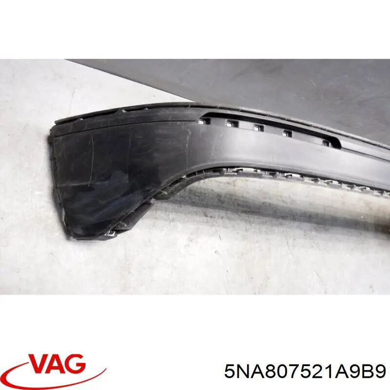 5NA807521A9B9 VAG Zderzak tylny
