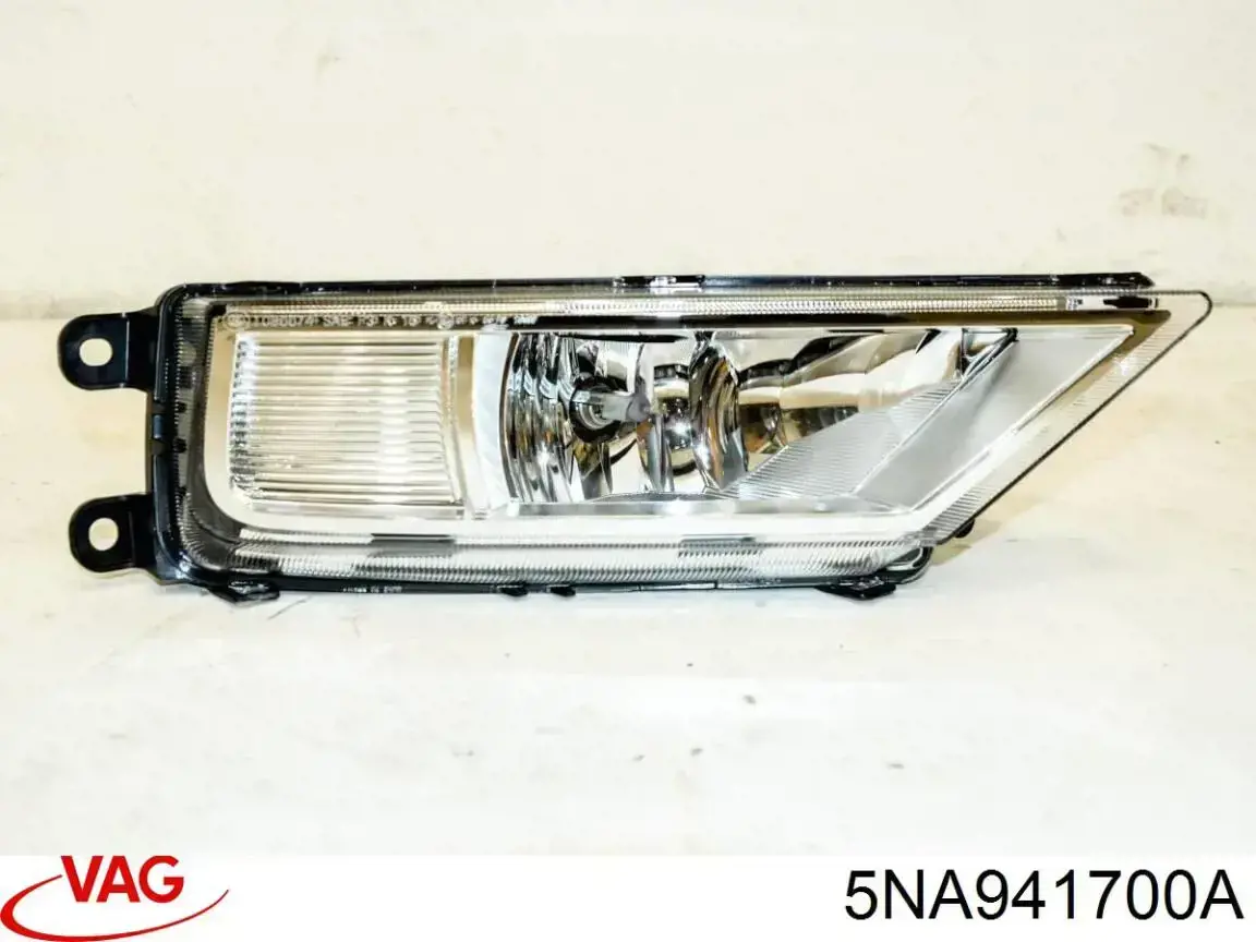 Lampa przeciwmgielna prawa VAG 5NA941700A cena, od 73,13 USD