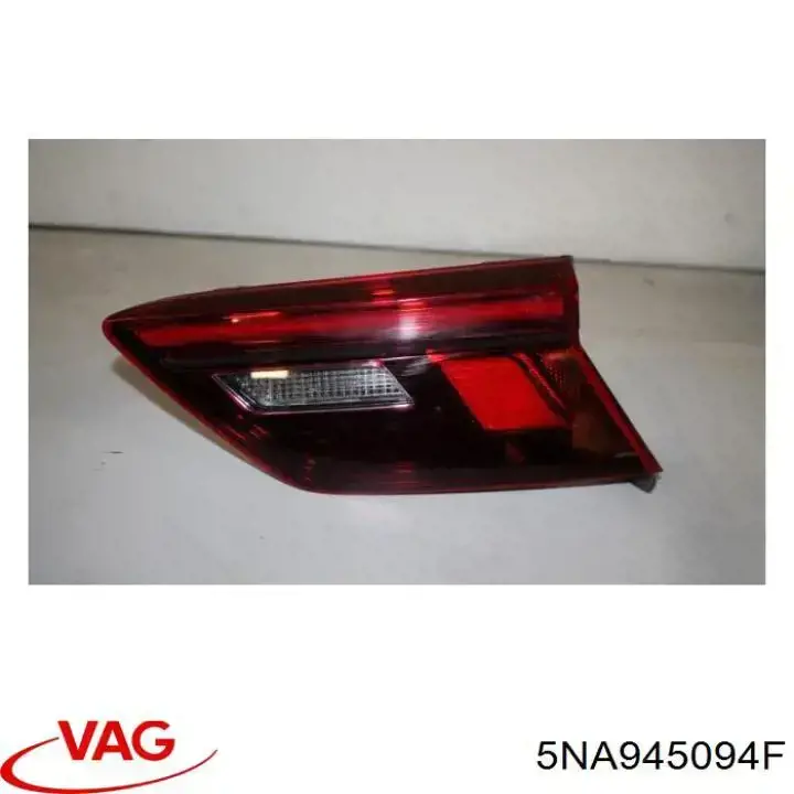 5NA945094F VAG Lampa zespolona tylna prawa wewnętrzna