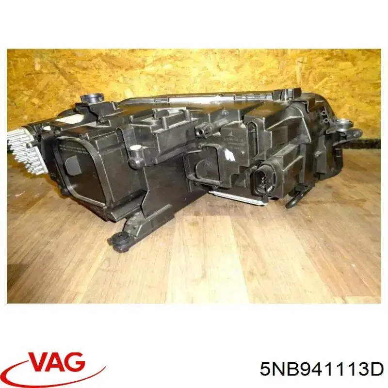 Reflektor prawy VAG 5NB941113D cena, od 425,59 USD