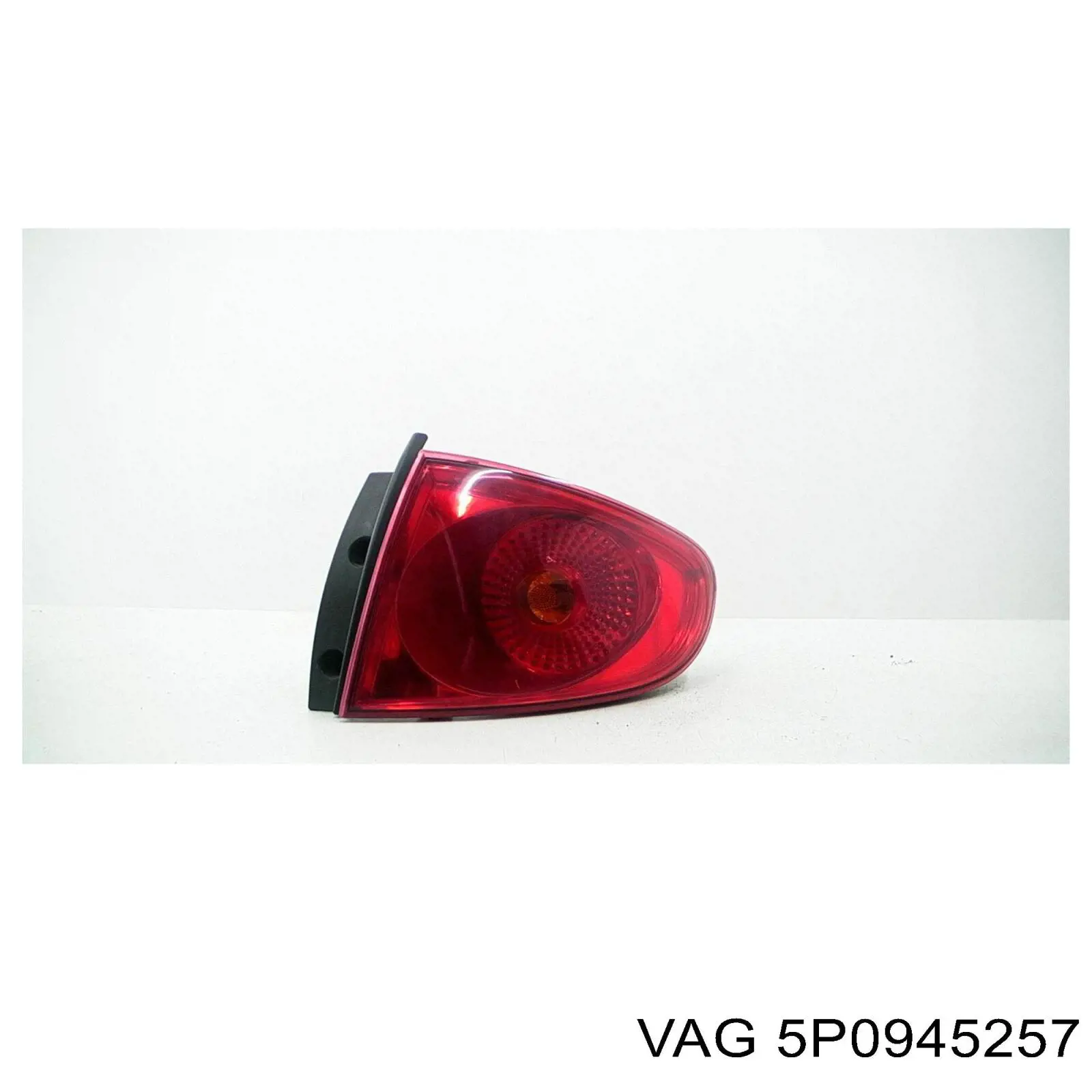 Do koszyka 5P0945257 VAG Gniazdo lampy zespolonej tylnej