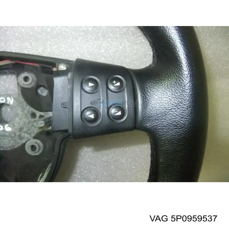 Zespół przełączników pod kierownicą VAG 5P0959537 cena, od 71,51 USD