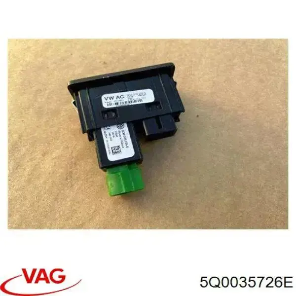 Ładowarka USB VAG 5Q0035726E cena, od 94,59 USD