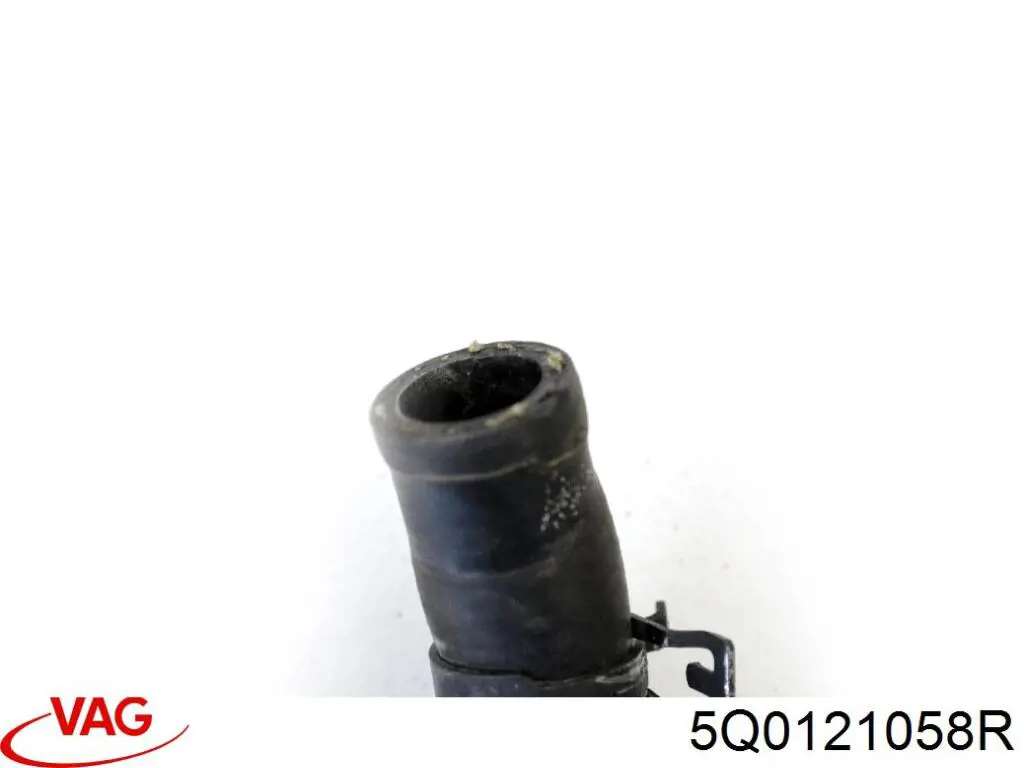 Przewód (króciec) układu chłodzenia 5Q0121058R VAG