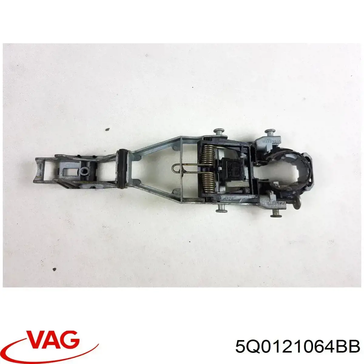 Przewód (króciec) układu chłodzenia VAG 5Q0121064BB