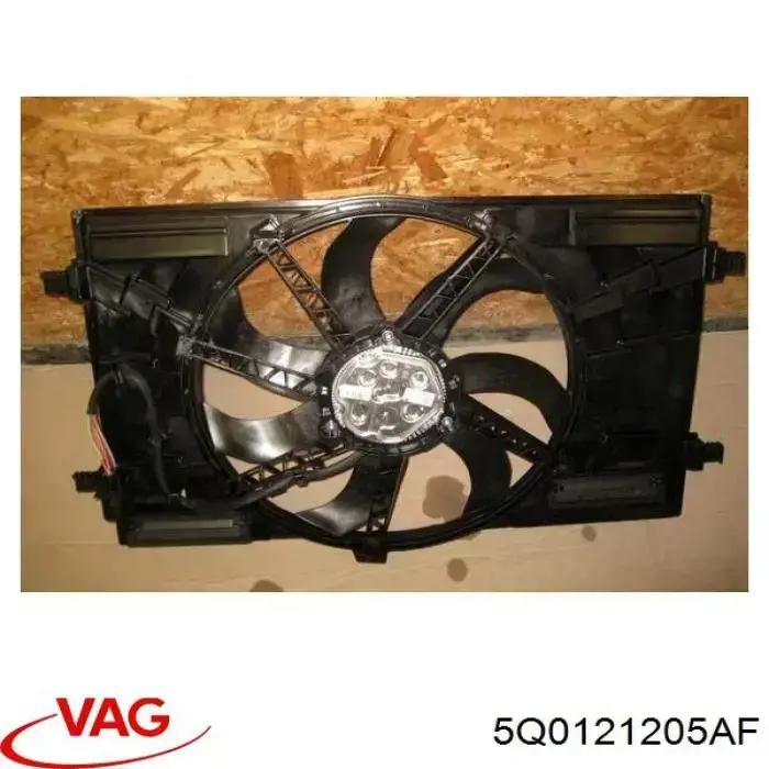 5Q0121205AF VAG Dyfuzor chłodnicy