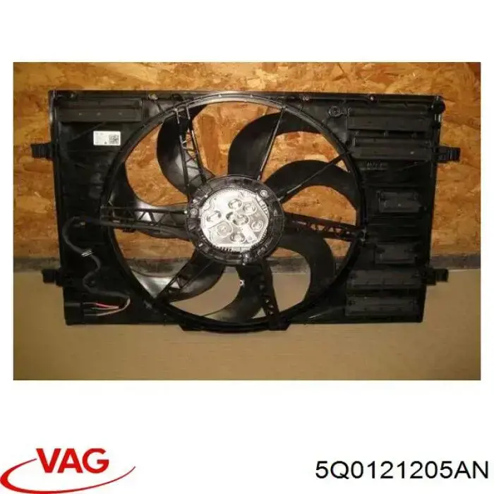 Dyfuzor chłodnicy VAG 5Q0121205AN cena, od 170,60 USD