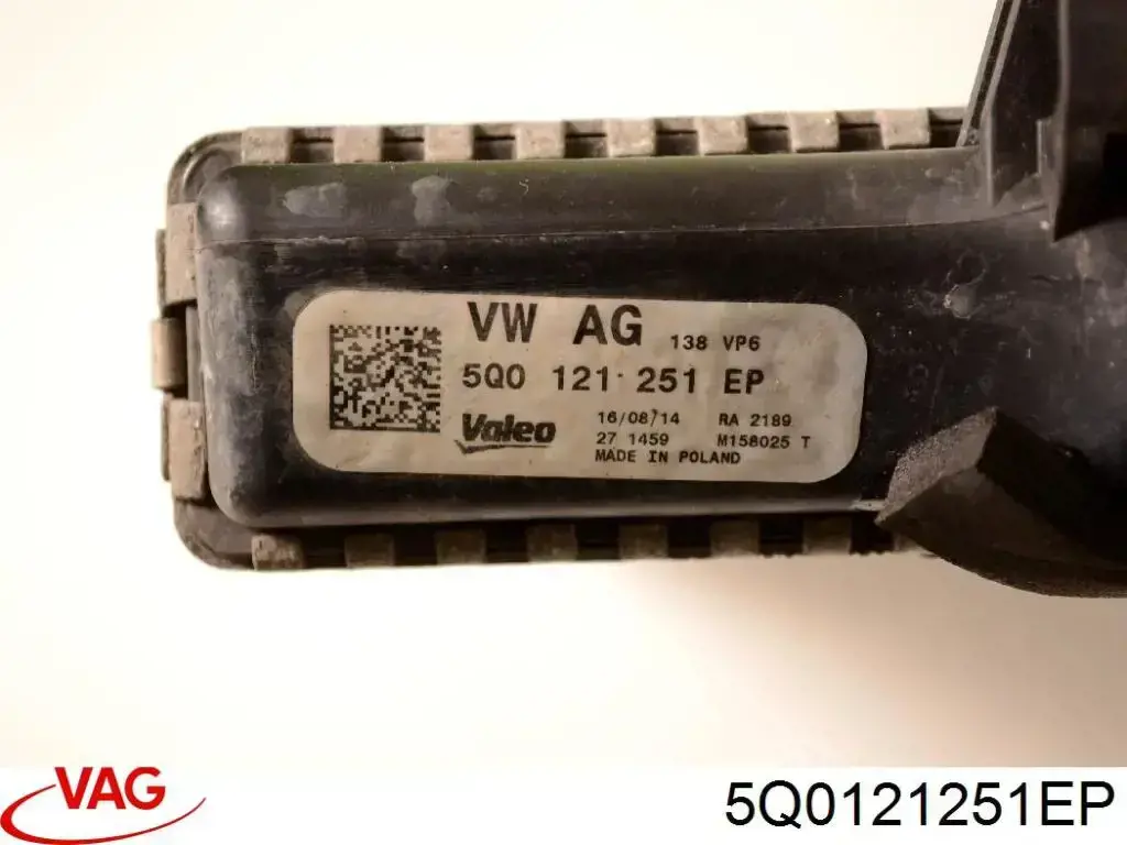 Do koszyka 5Q0121251EP VAG Chłodnica silnika