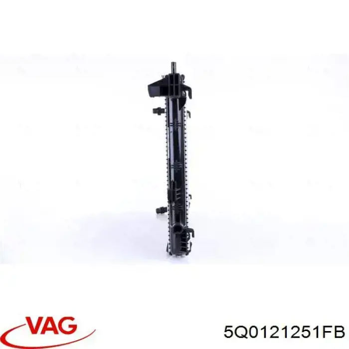 Chłodnica silnika VAG 5Q0121251FB cena, od 114,05 USD