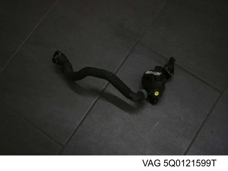 Pompa chłodzenia wodą, dodatkowa elektryczna VAG 5Q0121599T cena, od 79,65 USD