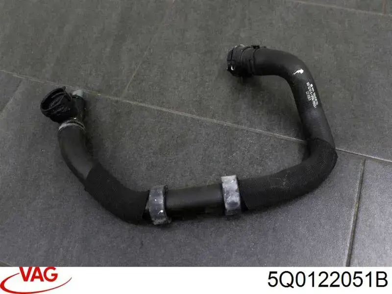 Przewód (króciec) chłodnicy dolny VAG 5Q0122051B cena, od 80,02 USD
