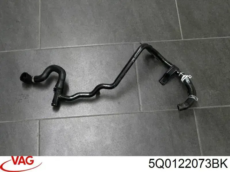Przewód (króciec) układu chłodzenia VAG 5Q0122073BK cena, od 67,40 USD