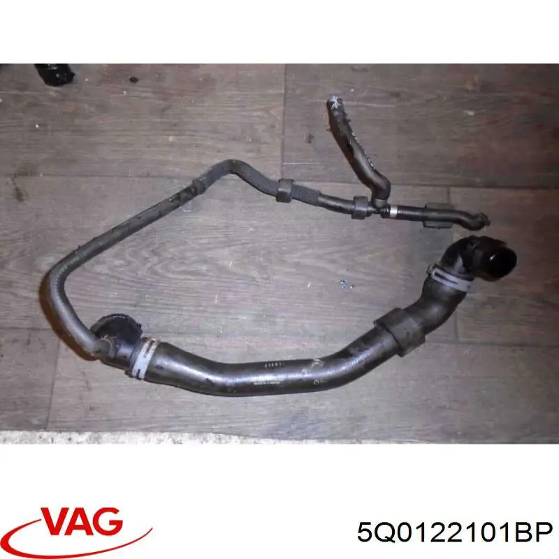 5Q0122101BP VAG Przewód (króciec) chłodnicy górny