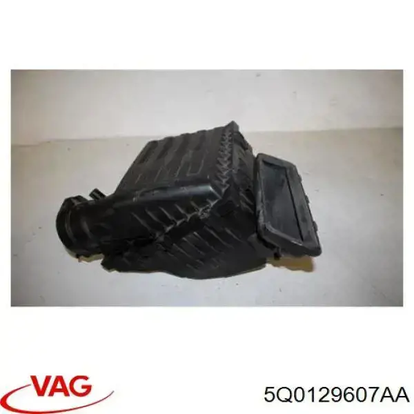 Do koszyka BF0427380014 Bapmic Obudowa filtra powietrza