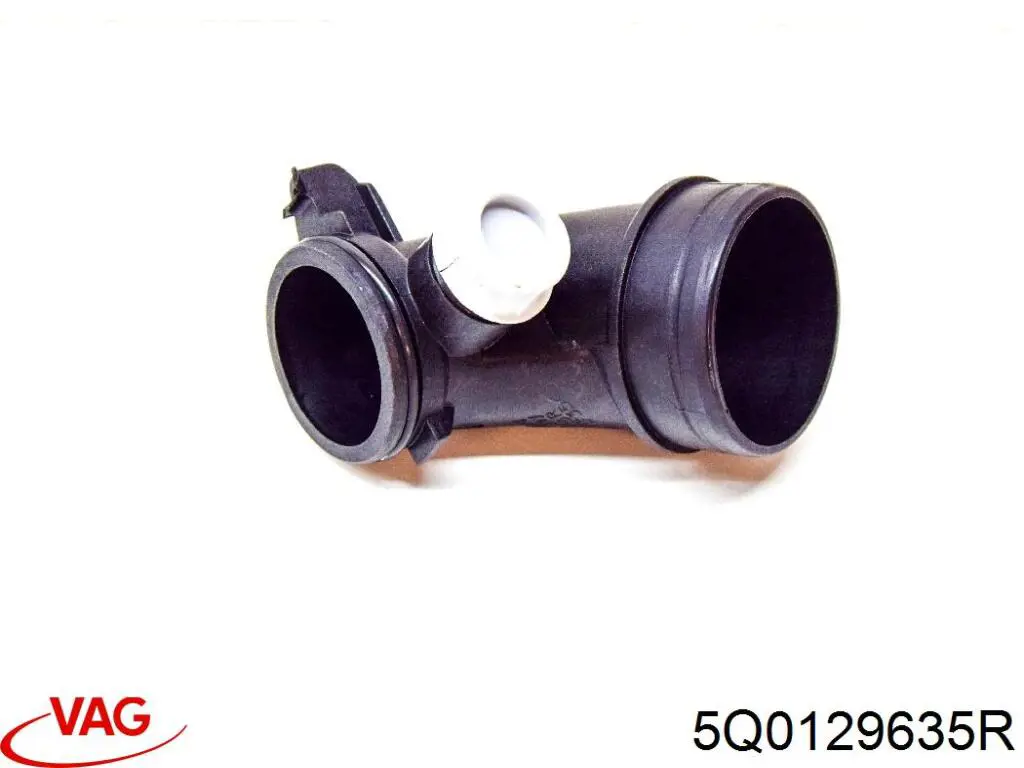 5Q0129635R VAG Króciec powietrza, wylot filtra powietrznego