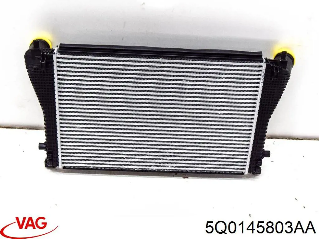 Chłodnica intercoolera 5Q0145803AA VAG