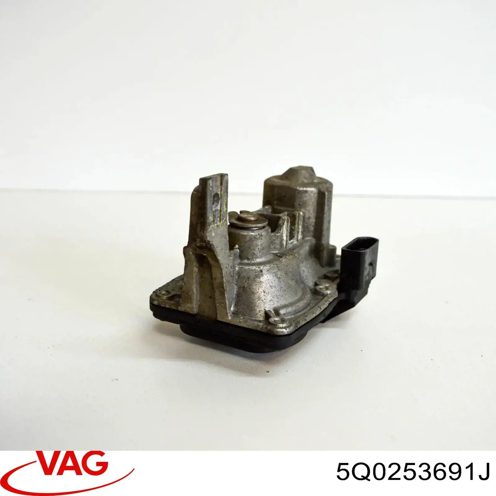 Do koszyka 5Q0253691J VAG Zawór (aktuator) napędu klapy EGR