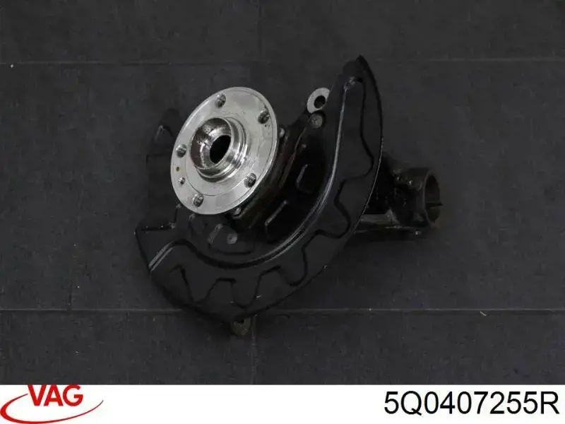 Czop (zwrotnica) przedni lewy VAG 5Q0407255R cena, od 97,94 USD
