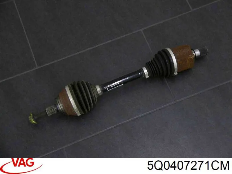 5Q0407271CM VAG Półoś napędowa przednia lewa