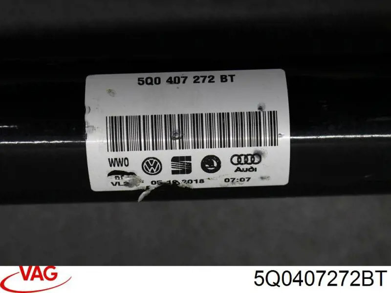 Półoś napędowa przednia prawa VAG 5Q0407272BT cena, od 161,74 USD