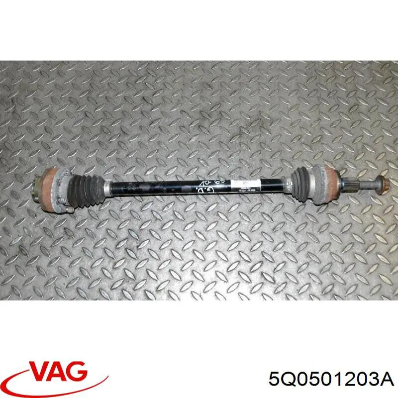 Półoś tylna lewa VAG 5Q0501203A cena, od 112,37 USD