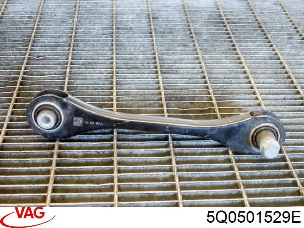 5Q0501529E VAG Wahacz zawieszenia tylnego poprzeczny