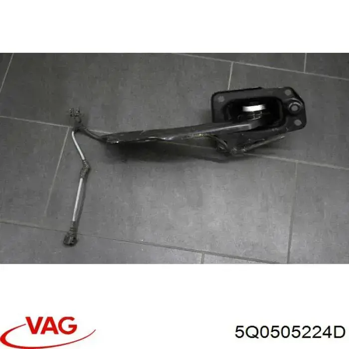 Wahacz (drążek) zawieszenia tylnego podłużny dolny prawy VAG 5Q0505224D cena, od 38,00 USD