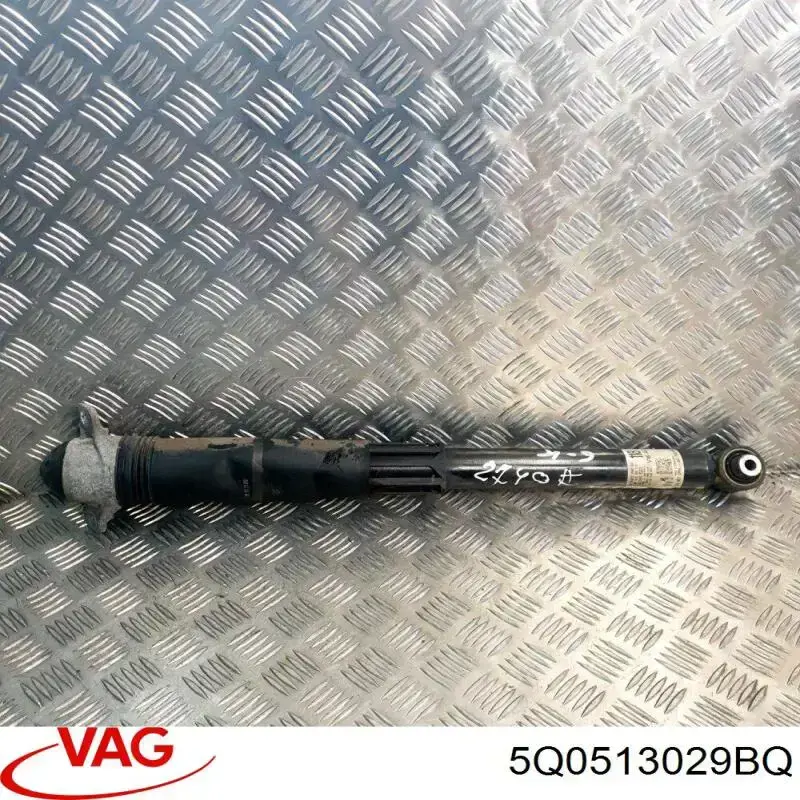 Amortyzator tylny VAG 5Q0513029BQ cena, od 91,47 USD