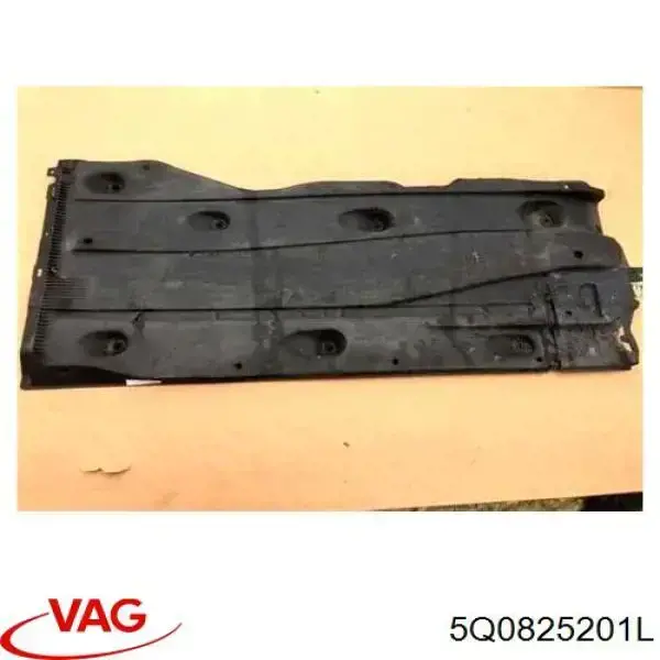 Osłona podwozia lewa VAG 5Q0825201E cena, od 78,32 USD