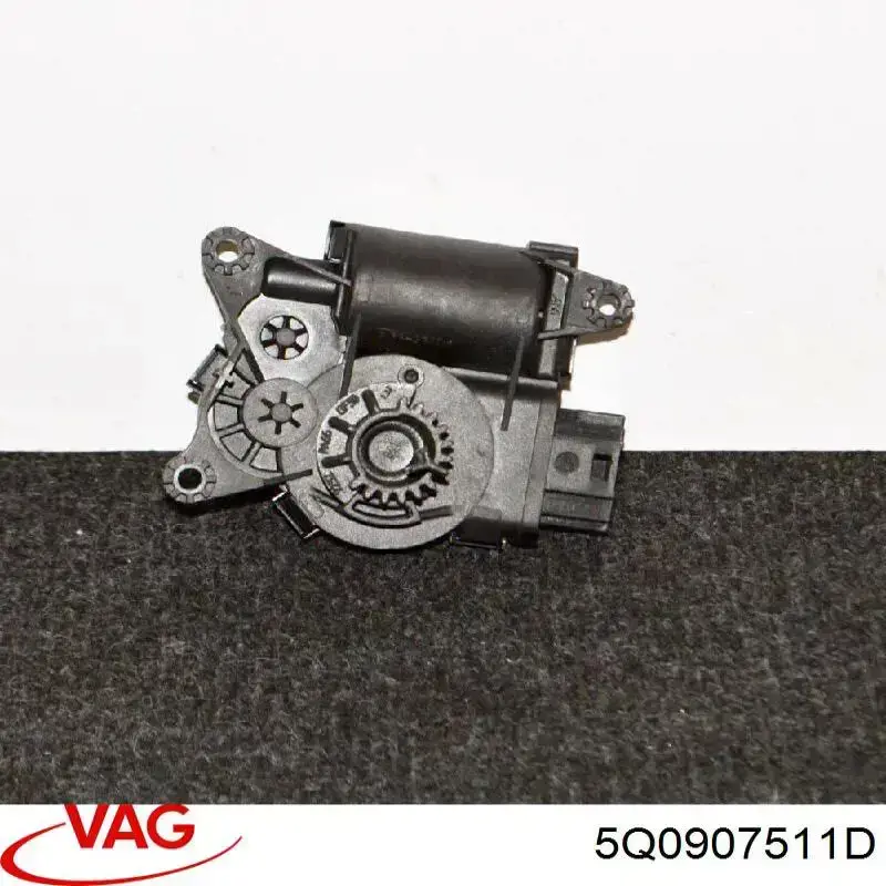 Silniczek klapy nagrzewnicy VAG 5Q0907511D cena, od 74,54 USD