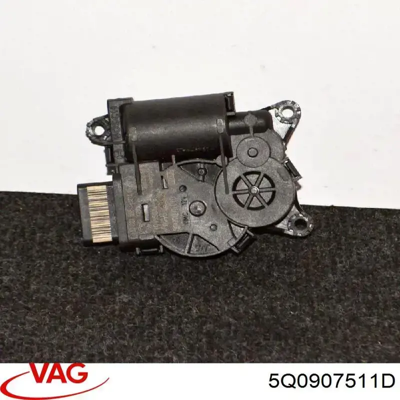Silniczek klapy nagrzewnicy 5Q0907511D VAG