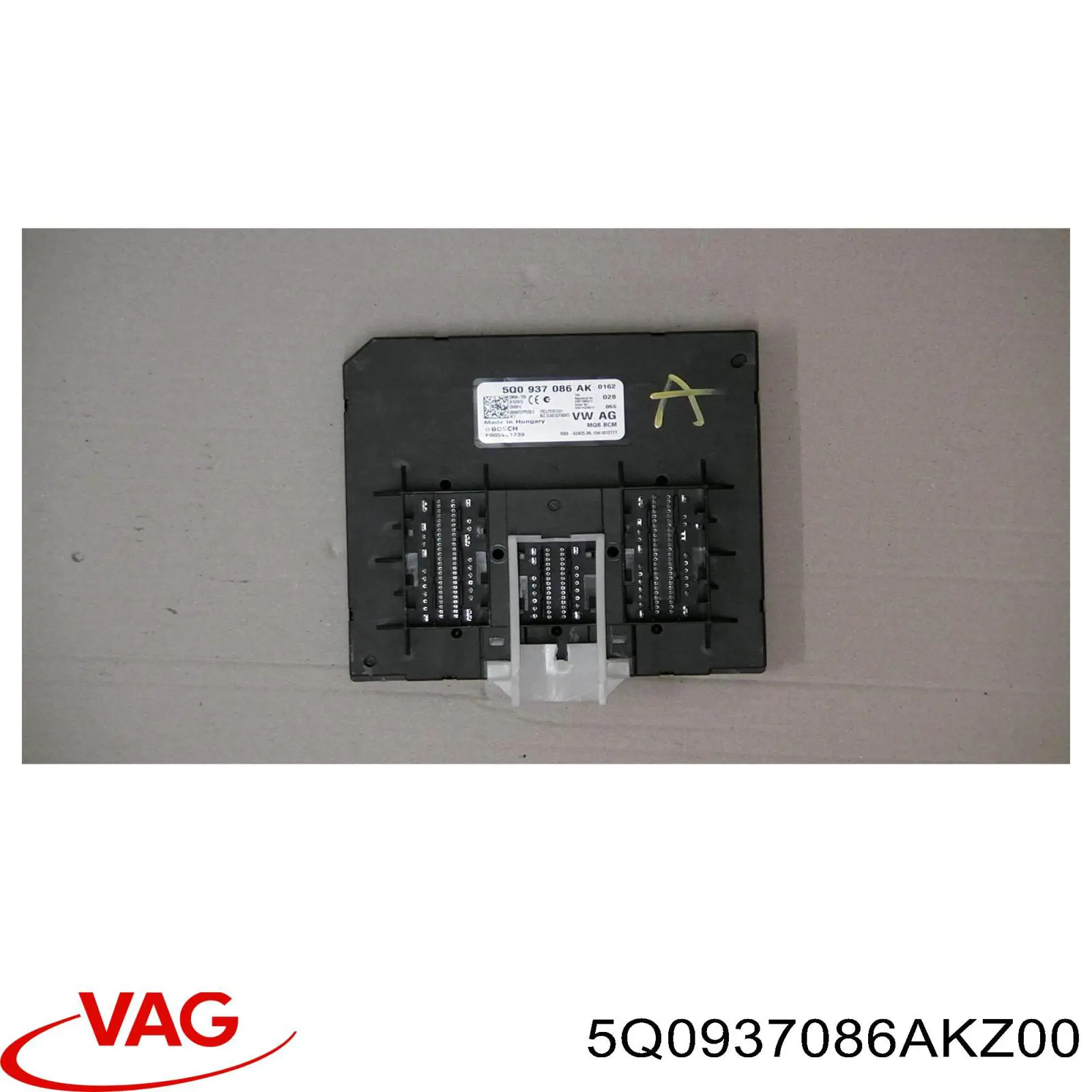 Blok komfortu VAG 5Q0937086AKZ00 cena, od 184,20 USD