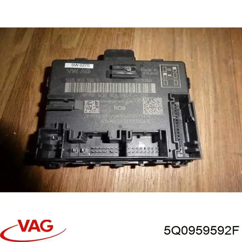 Blok komfortu przednich drzwi VAG 5Q0959592F cena, od 54,48 USD