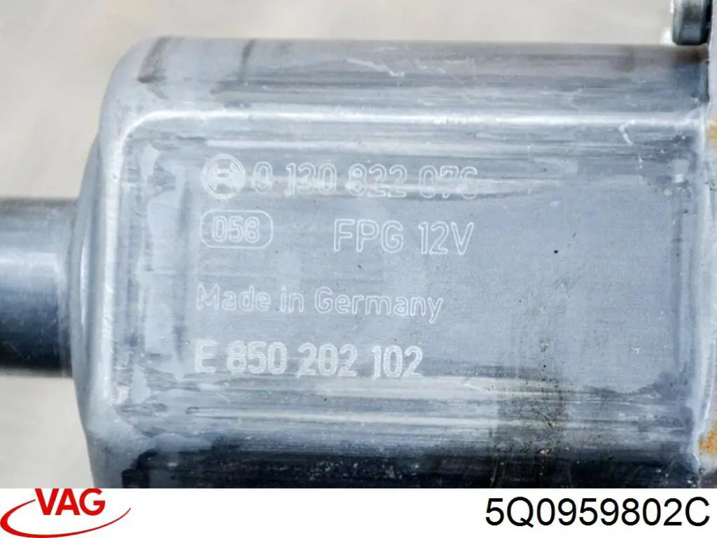 Silniczek podnośnika szyby drzwi przednich lewych do Seat Leon IV KL8, KLD