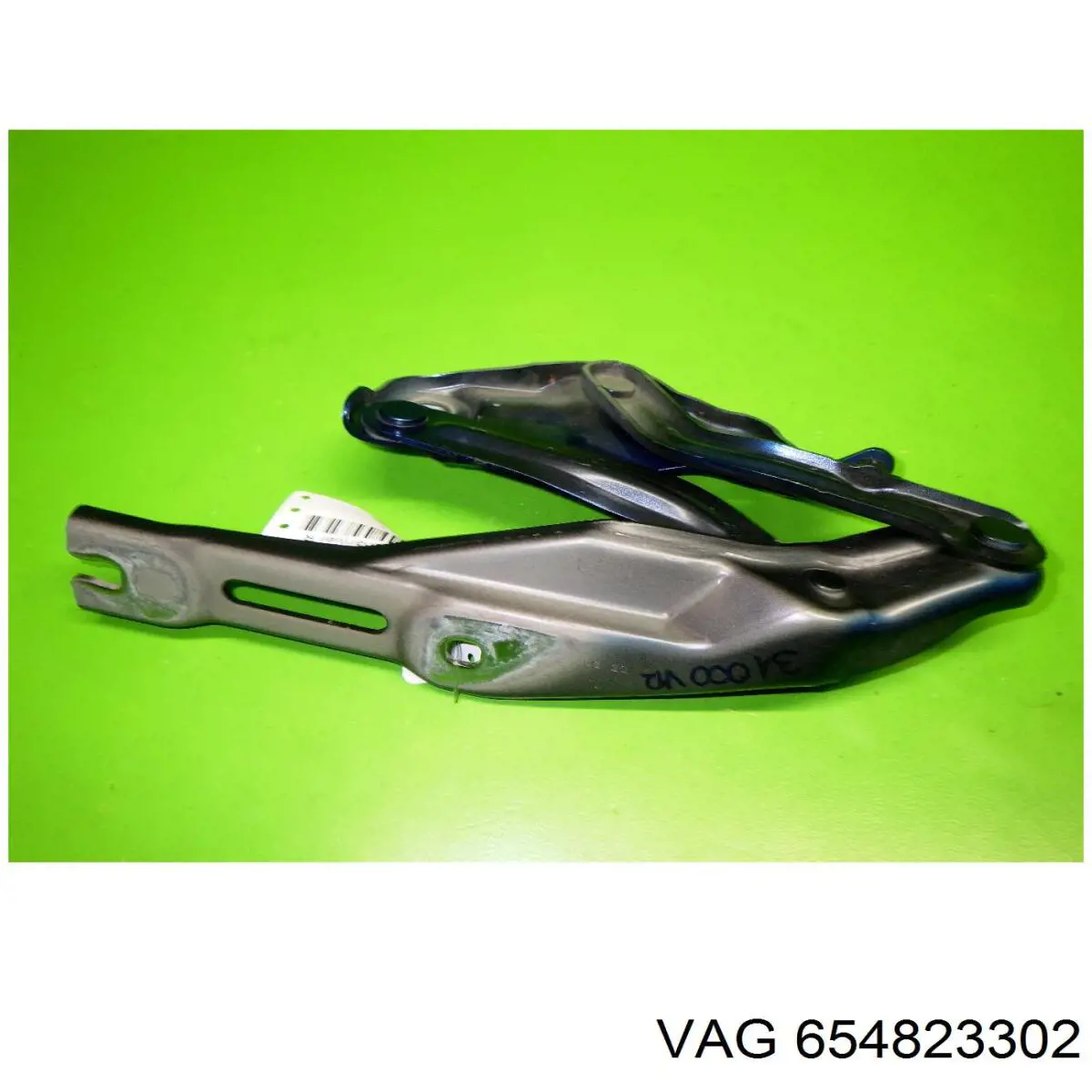 654823302 VAG Zawias maski prawy