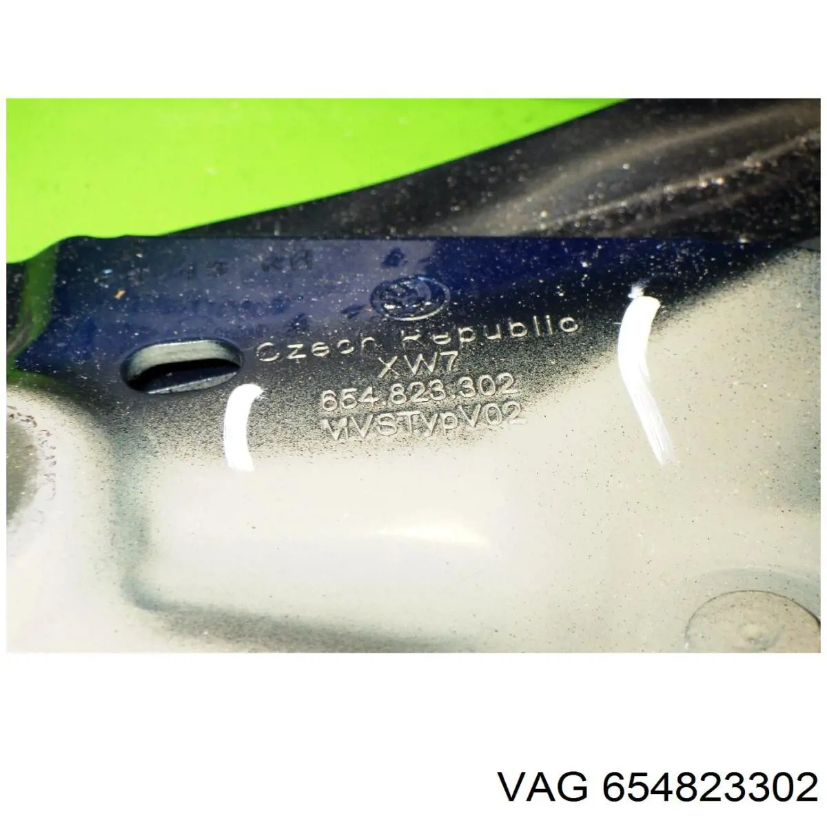 Zawias maski prawy VAG 654823302 cena, od 61,03 USD