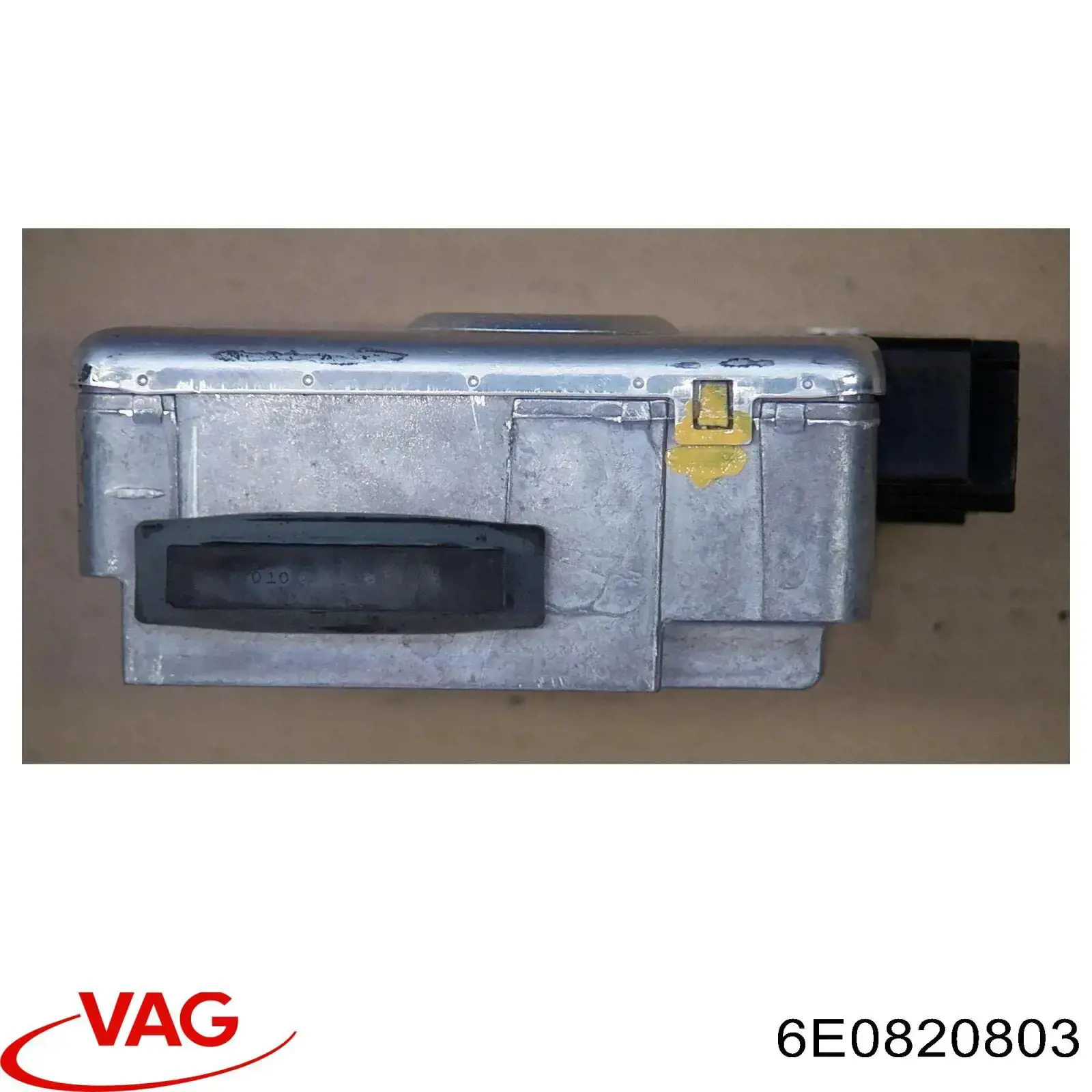 Sprężarka klimatyzacji VAG 6E0820803 cena, od 450,18 USD