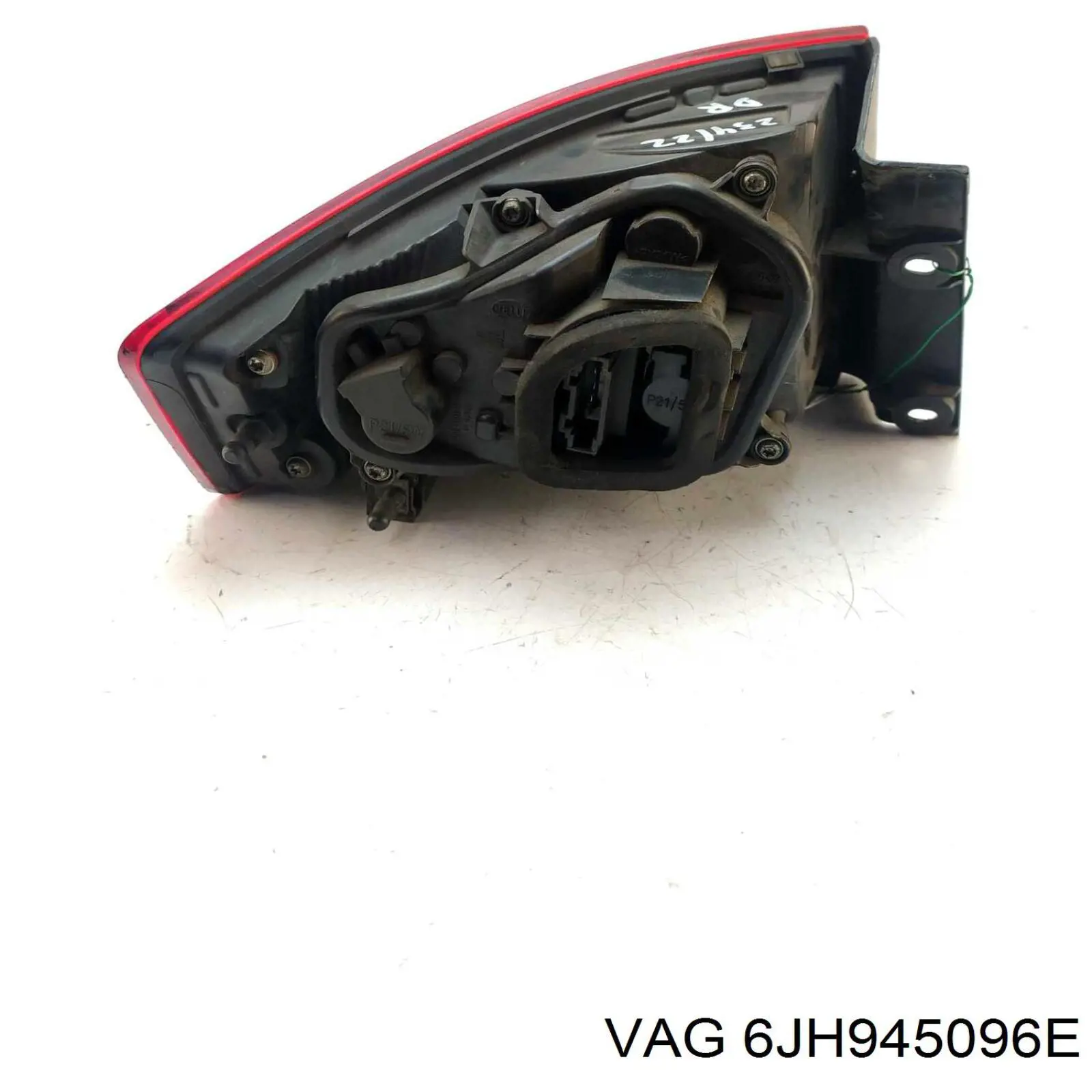 Do koszyka 6JH945096E VAG Lampa zespolona tylna prawa zewnętrzna
