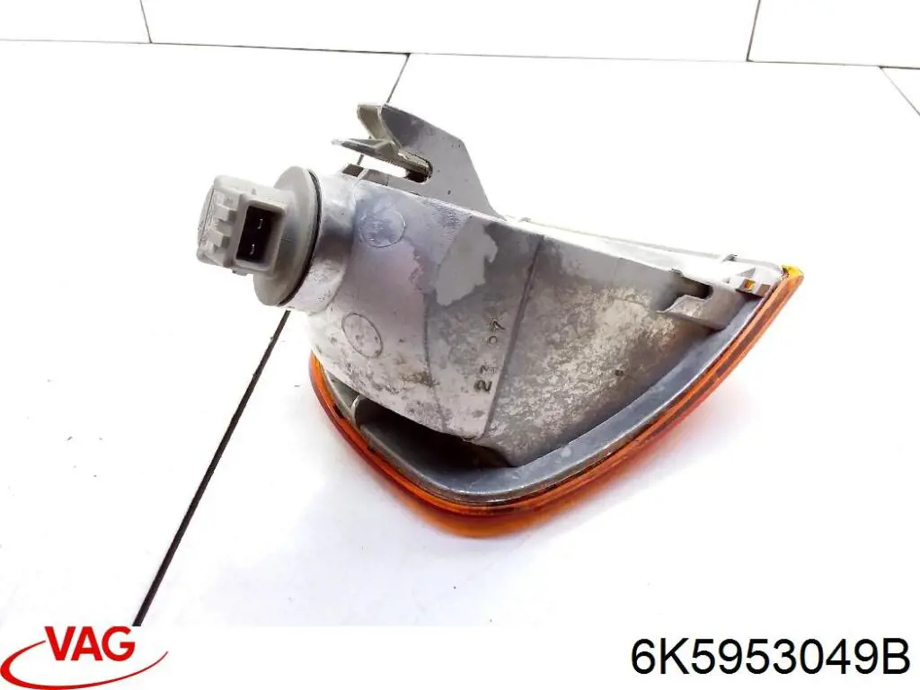 Kierunkowskaz lewy VAG 6K5953049B cena, od 16,00 USD