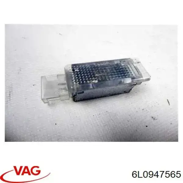 6L0947565 VAG Lampa oświetlenia schowka