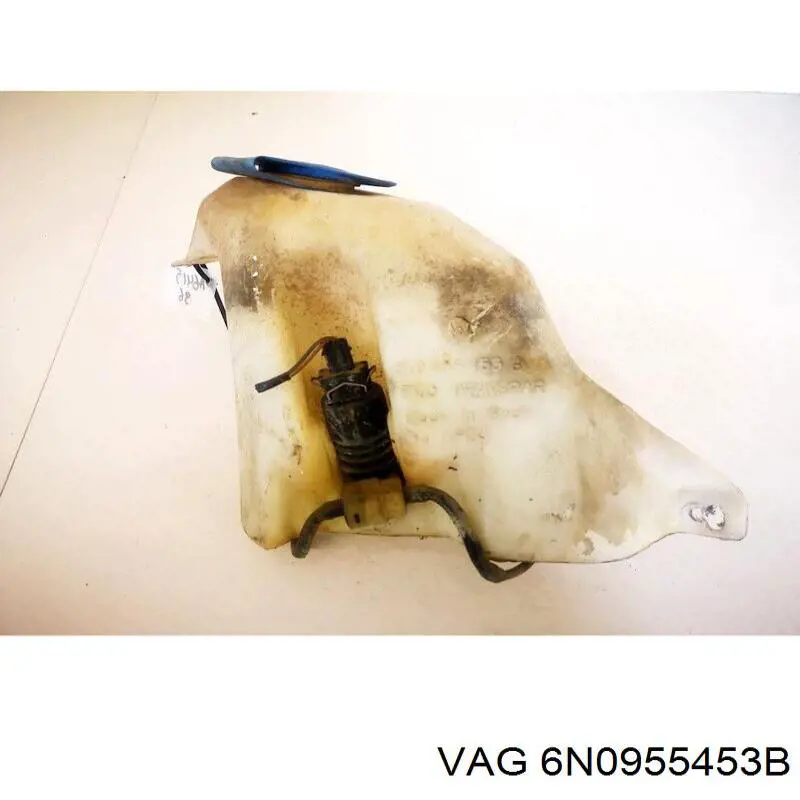 Zbiorniczek spryskiwacza szyb do Volkswagen Polo III 6N1
