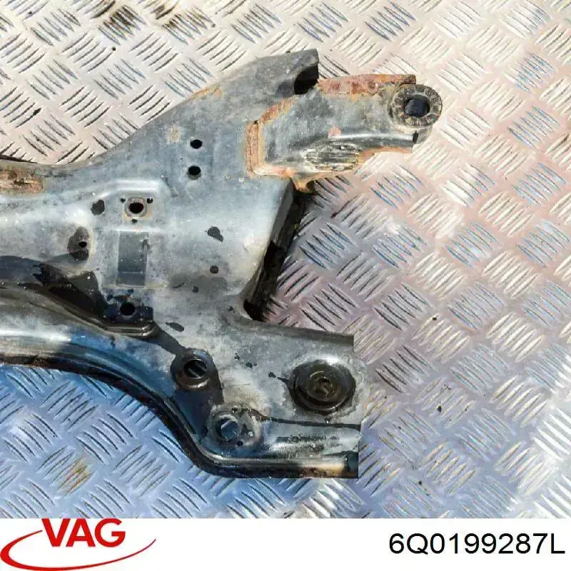 Korpus osi przedniej do Seat Cordoba  6L2
