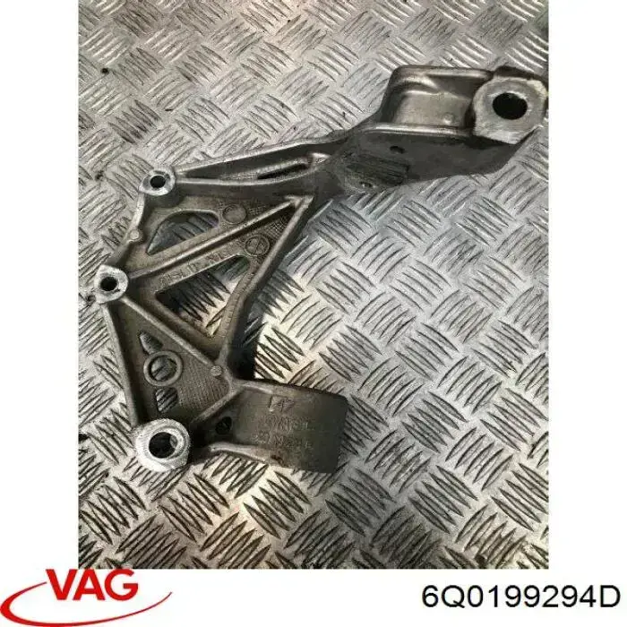 Wahacz zawieszenia przedniego prawy górny VAG 6Q0199294D cena, od 59,59 USD