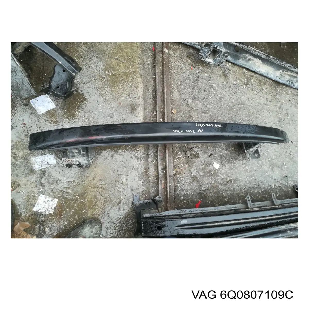 Wzmocnienie zderzaka przedniego VAG 6Q0807109C cena, od 83,43 USD