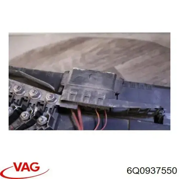 Skrzynka bezpieczników VAG 6Q0937550 cena, od 56,18 USD