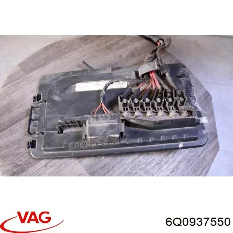 6Q0937550 VAG Skrzynka bezpieczników