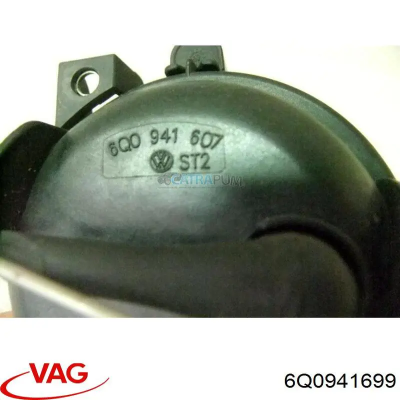 Do koszyka 6Q0941699 VAG Lampa przeciwmgielna lewa