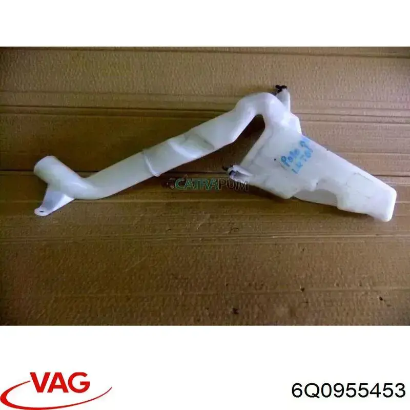 Do koszyka 6Q0955453 VAG Zbiorniczek spryskiwacza szyb