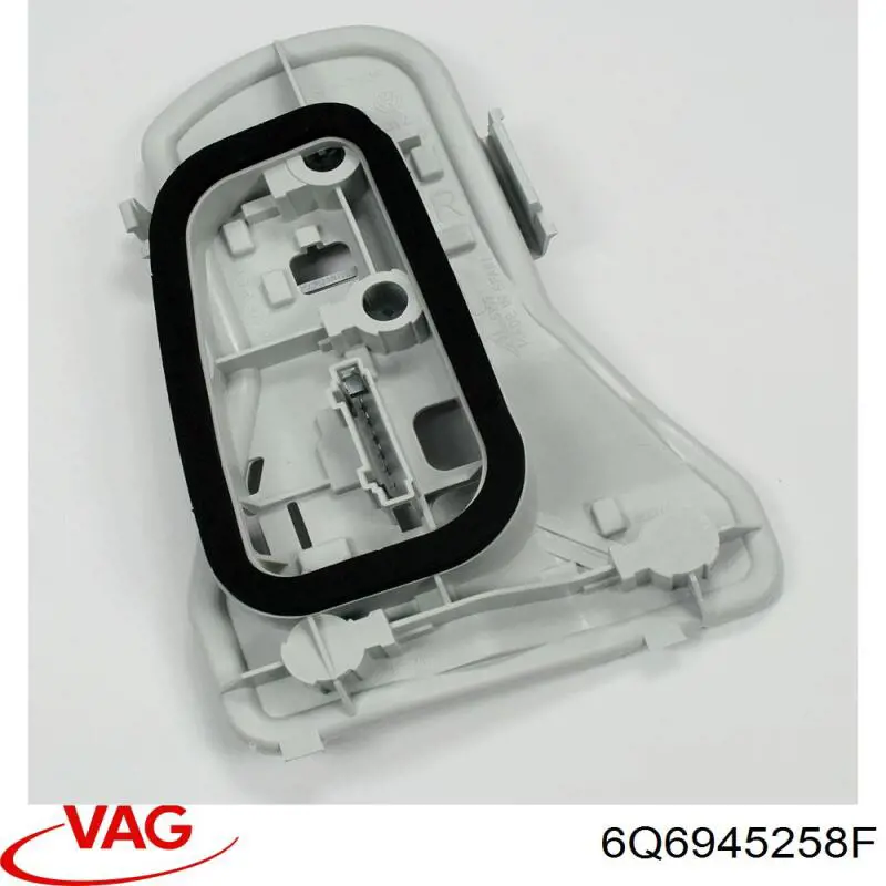 Do koszyka 6Q6945258F VAG Gniazdo lampy zespolonej tylnej