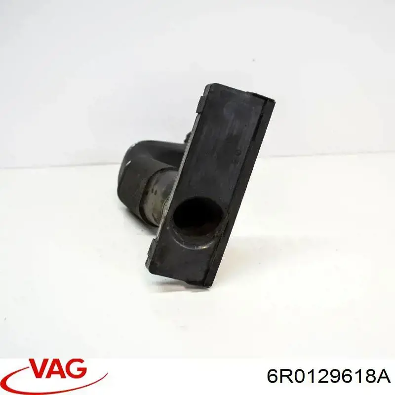 Kolektor ssący VAG 6R0129618A cena, od 31,53 USD
